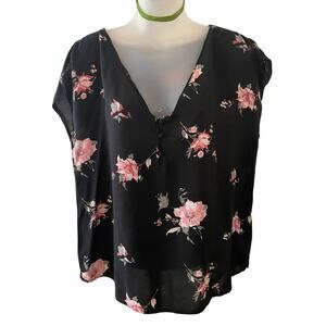 Abercrombie & Fitch Womens Size M Black Floral Print V Neck Short Sleeve Blouse